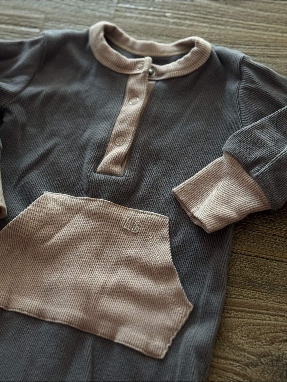 Little Bipsy | Ribbed Colorblock Romper - Picture 6 of 8